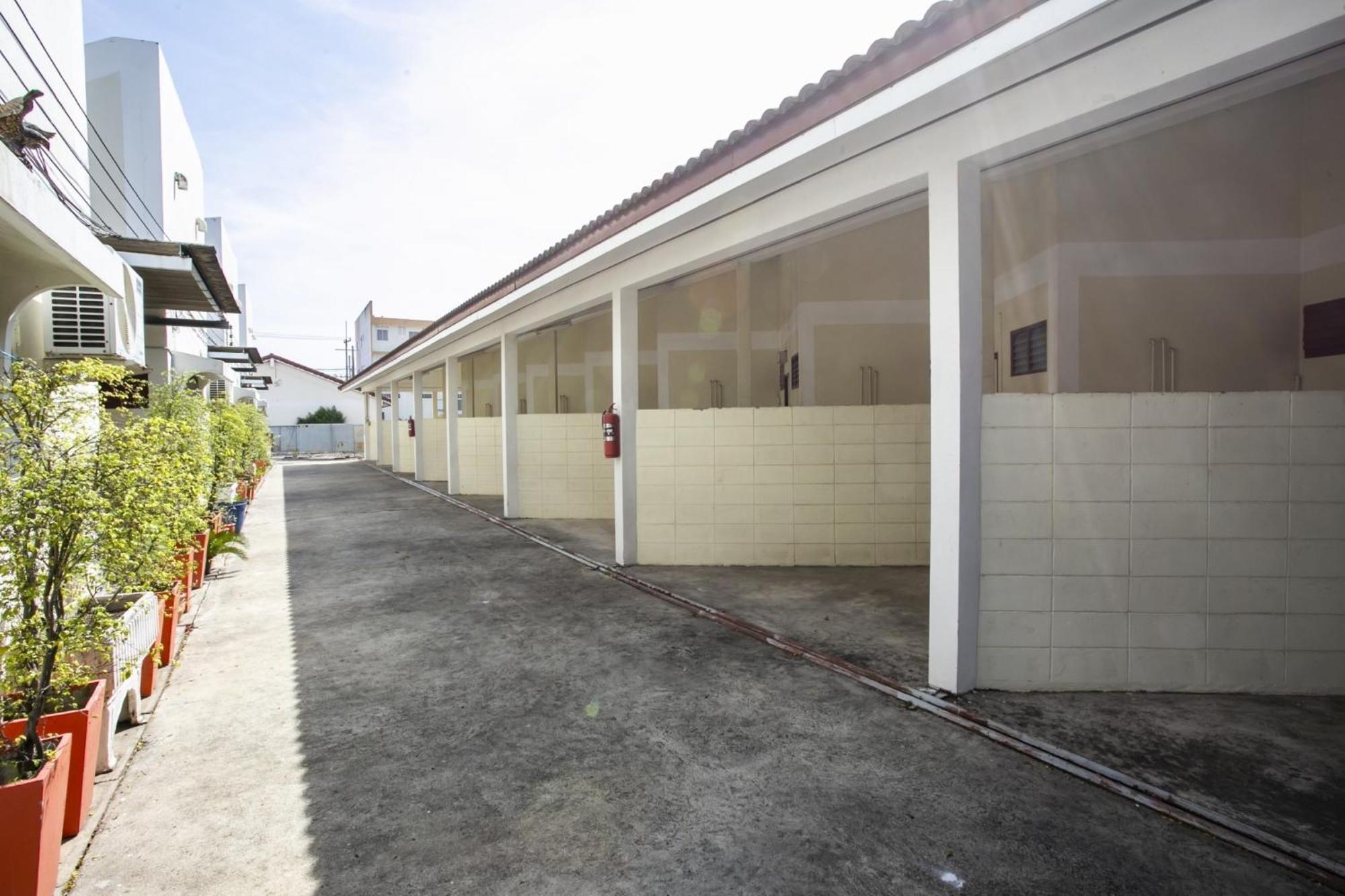 Bualuang Hotel Ang Thong Eksteriør billede
