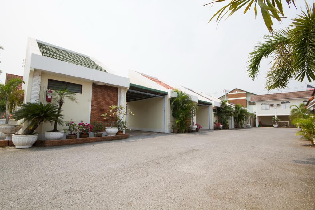 Bualuang Hotel Ang Thong Eksteriør billede